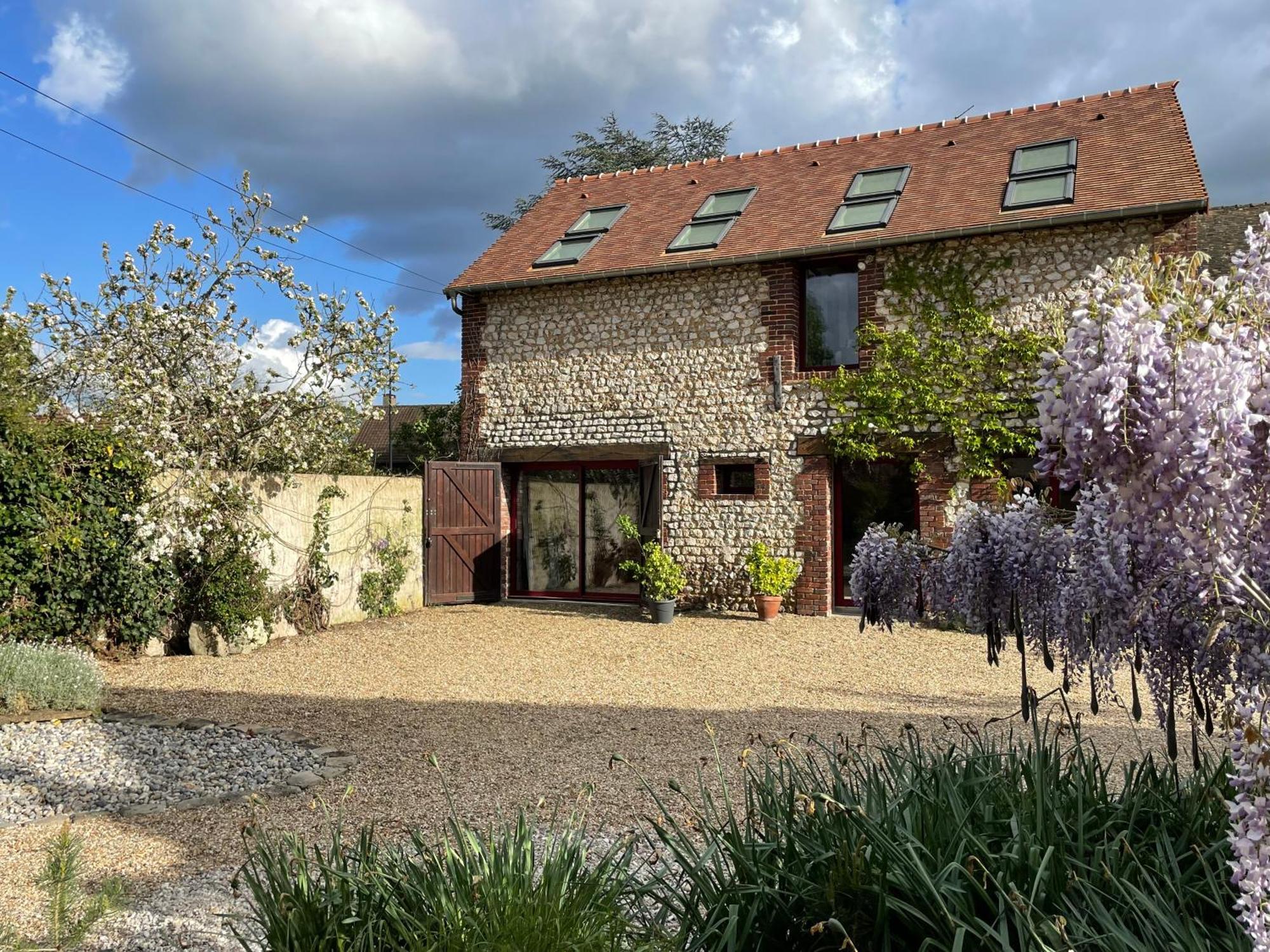 Holiday home La Petite Maison En Normandie *